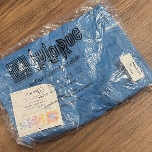 LuLaRoe Vibrant Blue Leggings